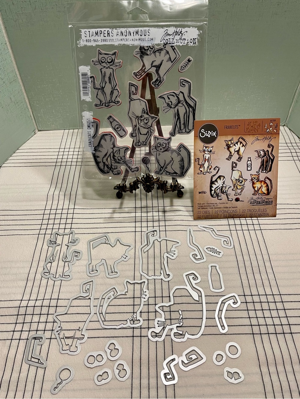 TIM HOLTZ Stampers Anonymous & Sizzix Crazy Cats Stamp and Die Set EUC